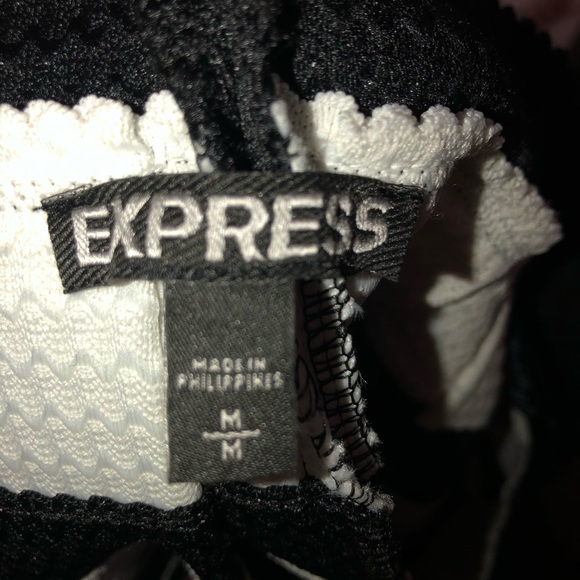 Black and white stripe skirt - Picture 4 of 5